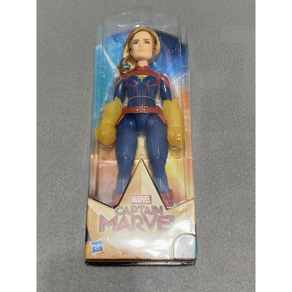 Marvel COSMIC CAPTAIN MARVEL 11" Doll with Accessories (2018, Hasbro)